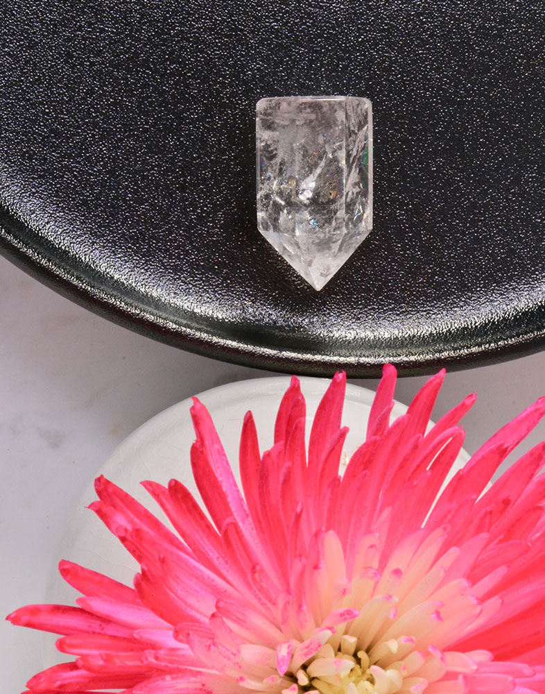 clear-quartz-mini-point